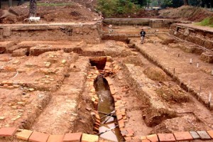 Công bố kết quả khảo cổ Điện Kính Thiên năm 2013