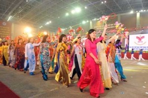 Lễ khai mạc Đại hội TDTT Thủ đô Hà Nội lần thứ VIII – 2013: Ấn tượng và hoành tráng