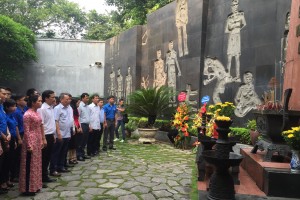 Dâng hương kỷ niệm 69 năm ngày thương binh liệt sĩ