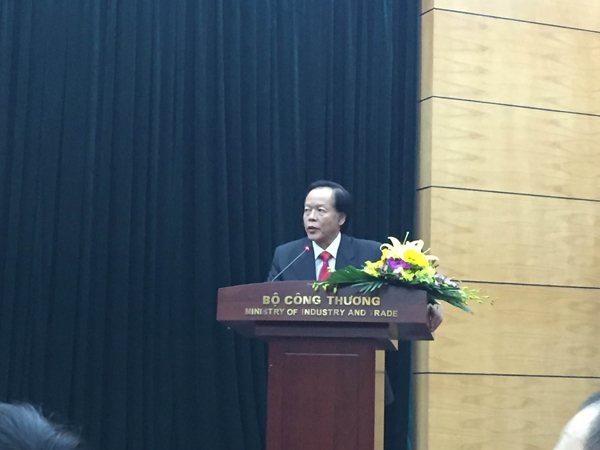 Đại sứ Trần Trọng Toàn - Phó Chủ tịch thường trực VNABC phát biểu tại buổi họp báo
