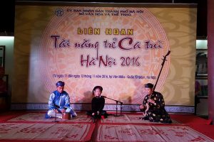 Liên hoan tài năng trẻ ca trù Hà Nội 2016: Bảo tồn và thực hành di sản