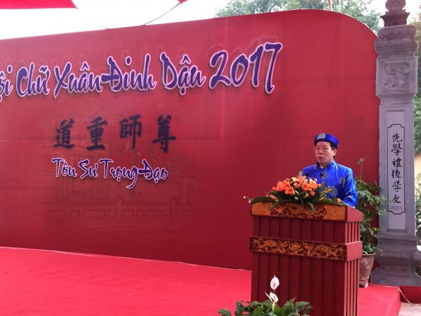 Ông Trương Minh Tiến - Phó Giám đốc Sở VHTT Hà Nội phát biểu khai mạc Hội chữ