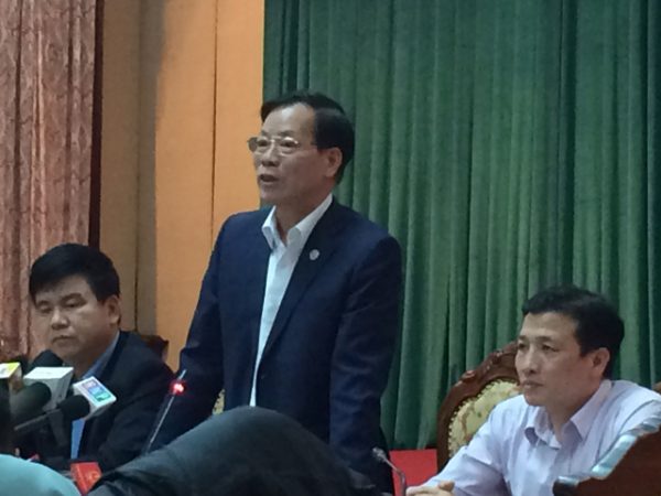 Ông Trương Minh Tiến – PGĐ Sở Văn hóa & Thể thao thông tin tại cuộc họp giao ban báo chí