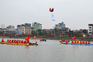 Sôi nổi giải bơi Trải truyền thống thành phố Hà Nội 2018