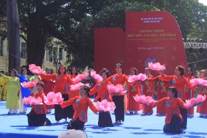 Đồng diễn văn hóa thể thao chào mừng Ngày sinh Chủ tịch Hồ Chí Minh