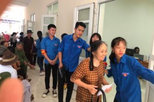 Huyện Sóc Sơn khám bệnh, phát thuốc, tặng quà cho 500 cựu TNXP nhân kỷ niệm 71 năm Ngày Thương binh, Liệt sỹ