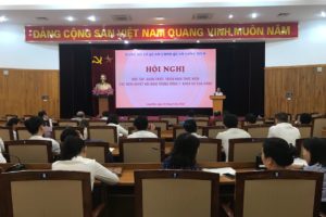 Đảng ủy cơ quan UBND quận Long Biên tổ chức học tập, quán triệt các Nghị quyết Trung ương 7 (khóa XII)