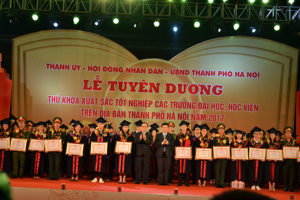 88 thủ khoa tốt nghiệp xuất sắc năm 2018 sẽ được thành phố Hà Nội tuyên dương