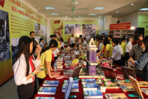 Triển lãm “Giải phóng Thủ đô – Mốc son lịch sử” được tổ chức tại Thư viện Hà Nội