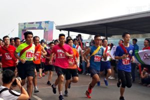200 vận động viên tham gia cuộc thi chạy Ekiden