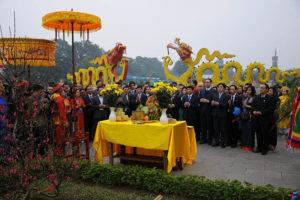 Tái hiện nhiều nghi thức truyền thống tiễn năm cũ, đón năm mới tại Hoàng thành Thăng Long