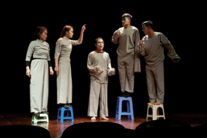 ‘Nữ ca sĩ hói đầu’ tiếp tục diễn ở Nhà hát Chèo Việt Nam