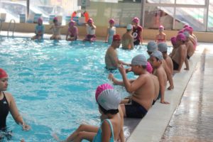 Quận Hai Bà Trưng triển khai Chương trình bơi an toàn, phổ cập bơi cho trẻ em năm 2019
