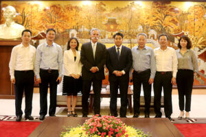 Chủ tịch UBND TP Hà Nội Nguyễn Đức Chung tiếp Chủ tịch kiêm Giám đốc điều hành Tập đoàn F1 Chase Carey