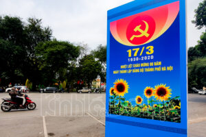 Hà Nội trang hoàng cờ hoa chào mừng kỷ niệm 90 năm thành lập Đảng bộ Thành phố
