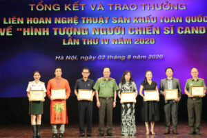 Kịch Hà Nội giành HCV Liên hoan sân khấu về “Hình tượng người chiến sĩ CAND”