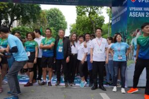 VPBank Hanoi Marathon ASEAN 2020: Sôi nổi đường chạy 5km