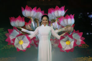 Liên hoan ca múa nhạc “Ngày hội tháng 5” Hà Nội năm 2021