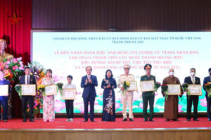 NSƯT Tấn Minh vinh dự được trao tặng danh hiệu “Người tốt, việc tốt” năm 2021