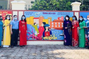 Phụ nữ huyện Thanh Trì phát động phong trào phụ nữ ứng xử đẹp, thực hiện nếp sống, lối sống người Hà Nội thanh lịch, văn minh