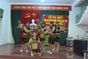 Xã Trầm Lộng ra mắt CLB văn hóa – văn nghệ, TDTT và tủ sách thôn Thu Nội