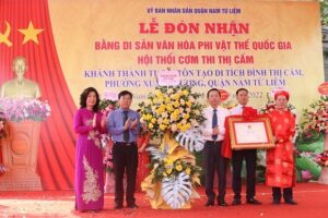 Quận Nam Từ Liêm đón nhận Bằng Di sản văn hóa phi vật thể cấp Quốc gia “Hội thổi cơm thi Thị Cấm” 