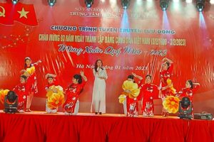 Tưng bừng chương trình tuyên truyền lưu động kỷ niệm 93 năm Ngày thành lập Đảng Cộng sản Việt Nam và mừng Tết Nguyên đán  Quý Mão 2023