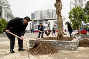 Quận Thanh Xuân Lễ phát động Tết trồng cây Xuân Quý Mão 2023