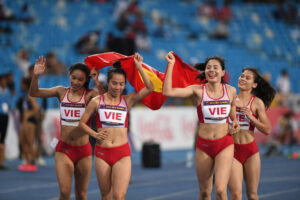 Việt Nam giành HCV tiếp sức 4×400 m nữ giải điền kinh châu Á 2023