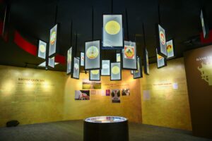 Trưng bày “Bảo vật quốc gia – Phác thảo mẫu Quốc huy Việt Nam”