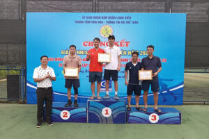 Long Biên tổ chức chung kết giải Tennis năm 2023