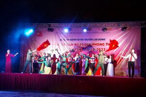 Hà Nội tổ chức nhiều hoạt động thông tin, trang trí tuyên truyền chào mừng kỷ niệm 69 năm Ngày Giải phóng Thủ đô
