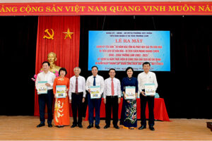 Quận Long Biên ra mắt cuốn kỷ yếu ảnh “20 năm bảo tồn và phát huy giá trị văn hoá di tích Trường Lâm”