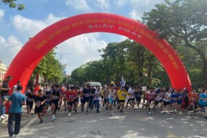 Thị xã Sơn Tây:  Chung kết giải chạy Báo Hànộimới lần thứ 48
