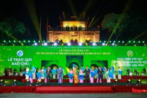 Hà Nội tổ chức Lễ trao Giải báo chí về phát triển văn hóa và xây dựng người Hà Nội thanh lịch, văn minh lần thứ VI