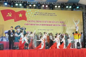 Chương trình tuyên truyền lưu động kỷ niệm 79 năm Ngày thành lập Quân đội Nhân dân Việt Nam