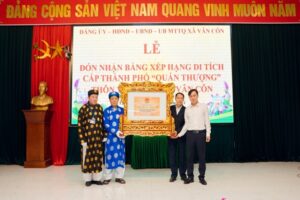 Di tích Quán Thượng, xã Vân Côn huyện Hoài Đức đón nhận Bằng xếp hạng di tích Lịch sử – Kiến trúc cấp Thành phố