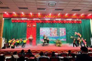Đội Tuyên truyền lưu động quận Hoàng Mai đại diện thành phố Hà Nội tham gia Hội thi Tuyên truyền lưu động toàn quốc “Về với Điện Biên”