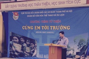 Tổ chức chương trình từ thiện “Cùng em tới trường”