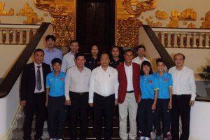 Thủ tướng Nguyễn Xuân Phúc khen ngợi đội tuyển bóng đá nữ Việt Nam