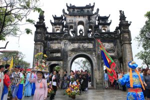 Quận Long Biên: Tăng cường quản lý di tích văn hóa và quản lý lễ hội