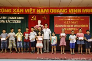 Công đoàn Cơ quan hành chính quận Bắc Từ Liêm gặp mặt, biểu dương học sinh tiêu biểu năm học 2016-2017