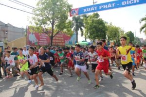 327 vận động viên tham gia Chung kết giải chạy Việt dã huyện Thạch Thất năm 2018