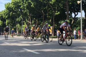 Gay cấn Giải đua xe đạp Hà Nội mở rộng tranh Cúp Vinasing 2018