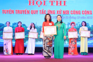 Quận Hai Bà Trưng đạt giải Nhất chung khảo Hội thi “Tuyên truyền quy tắc ứng xử nơi công cộng” thành phố Hà Nội