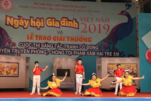 Hà Nội tổ chức biểu diễn nghệ thuật, tuyên truyền về gia đình và phòng chống bạo lực gia đình