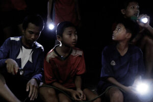 Phim điện ảnh về chiến dịch giải cứu đội bóng nhí Thái Lan đã đến với khán giả Hà Nội