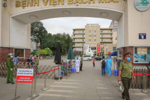 Hà Nội có công điện khẩn số 2 về ngăn chặn lây lan dịch bệnh Covid 19 tại Bệnh viện Bạch Mai ra cộng đồng