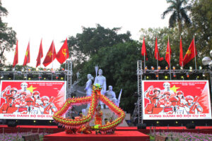 Sôi nổi chương trình biểu diễn thể thao Chào mừng Kỷ niệm 130 năm Ngày sinh Chủ tịch Hồ Chí Minh