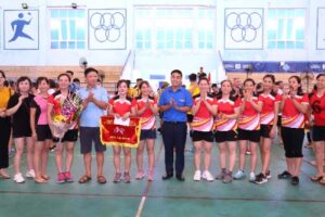 Huyện Thường Tín tổ chức thành công giải Bóng chuyền hơi nam, nữ vô địch năm 2020